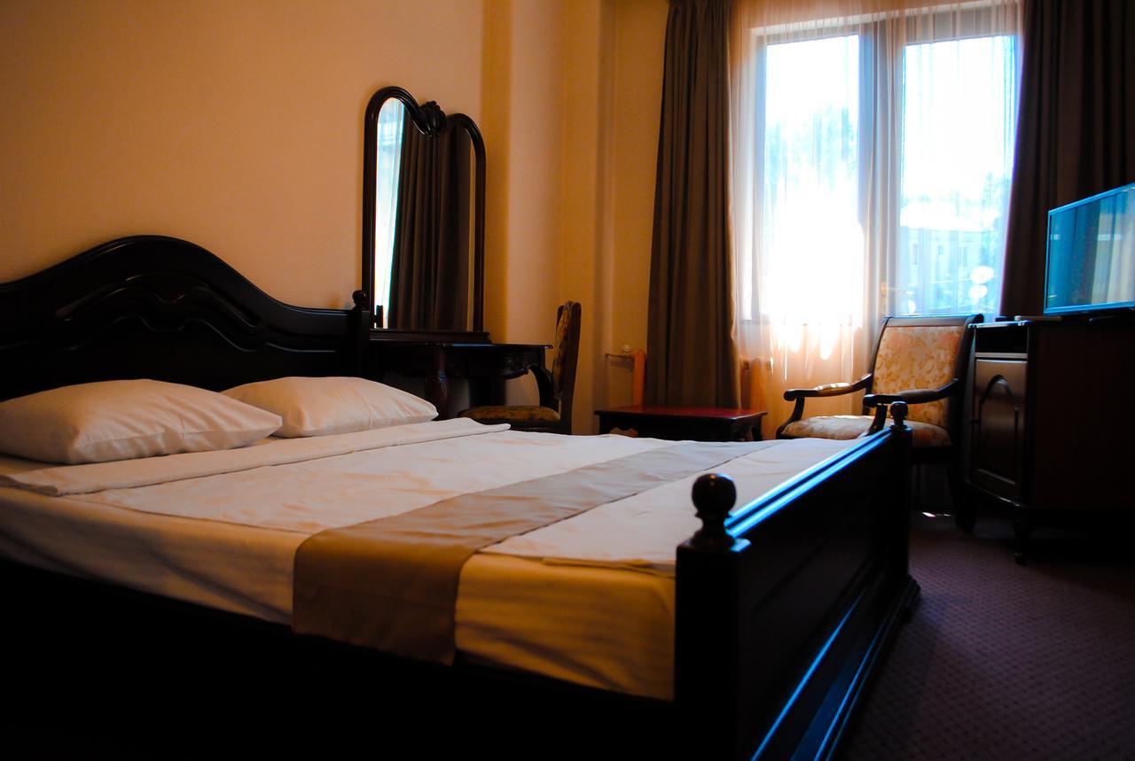 Hotel Sympatia Tbilisi Exterior photo